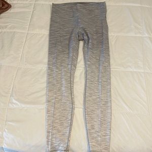 Lululemon Wunder Under 28” leggings